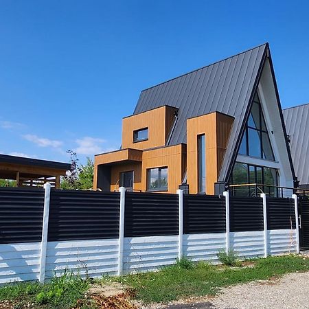 Villagrey Tunari Tunarii Eksteriør bilde